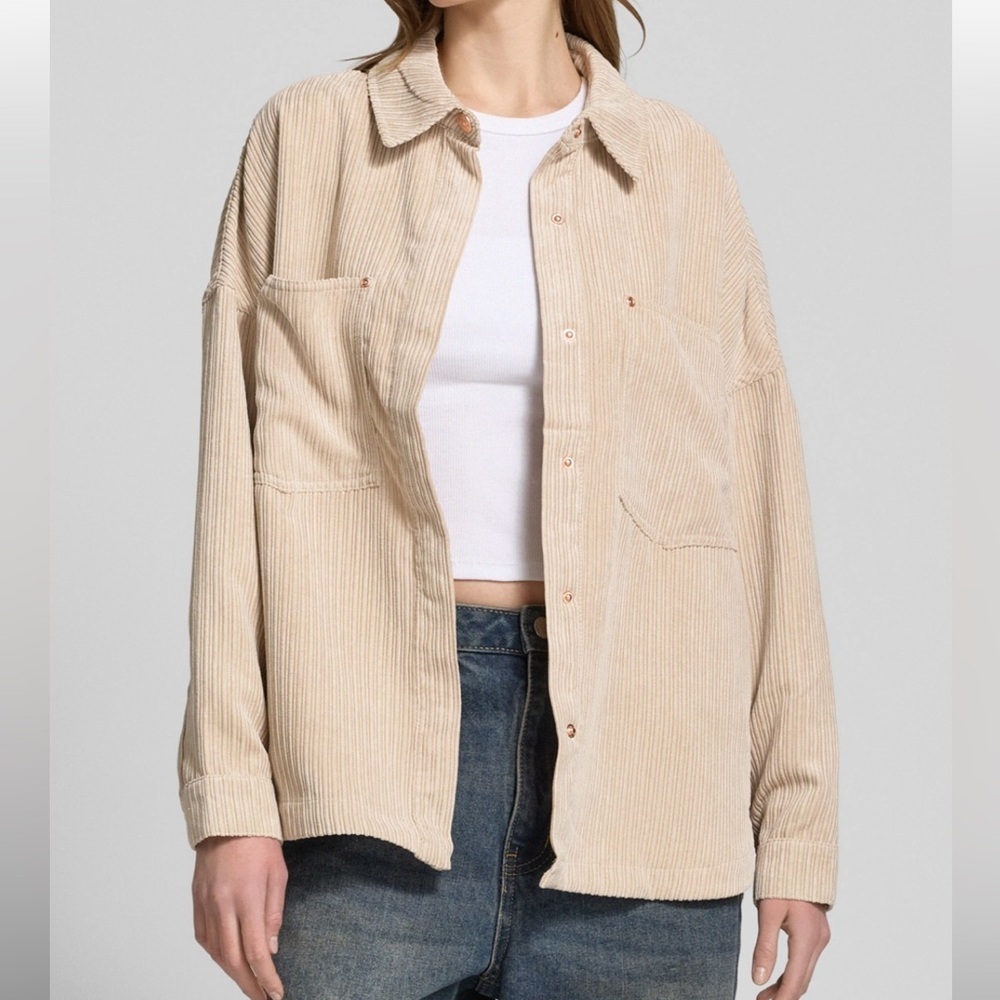 ONLY NWT Beige Oversized Corduroy Shirt shacket Jacket size medium